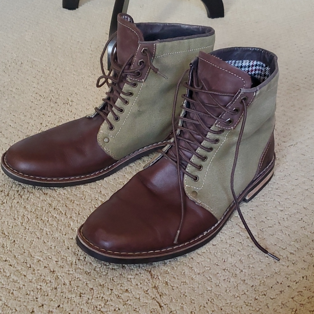 Leather/canvas boots